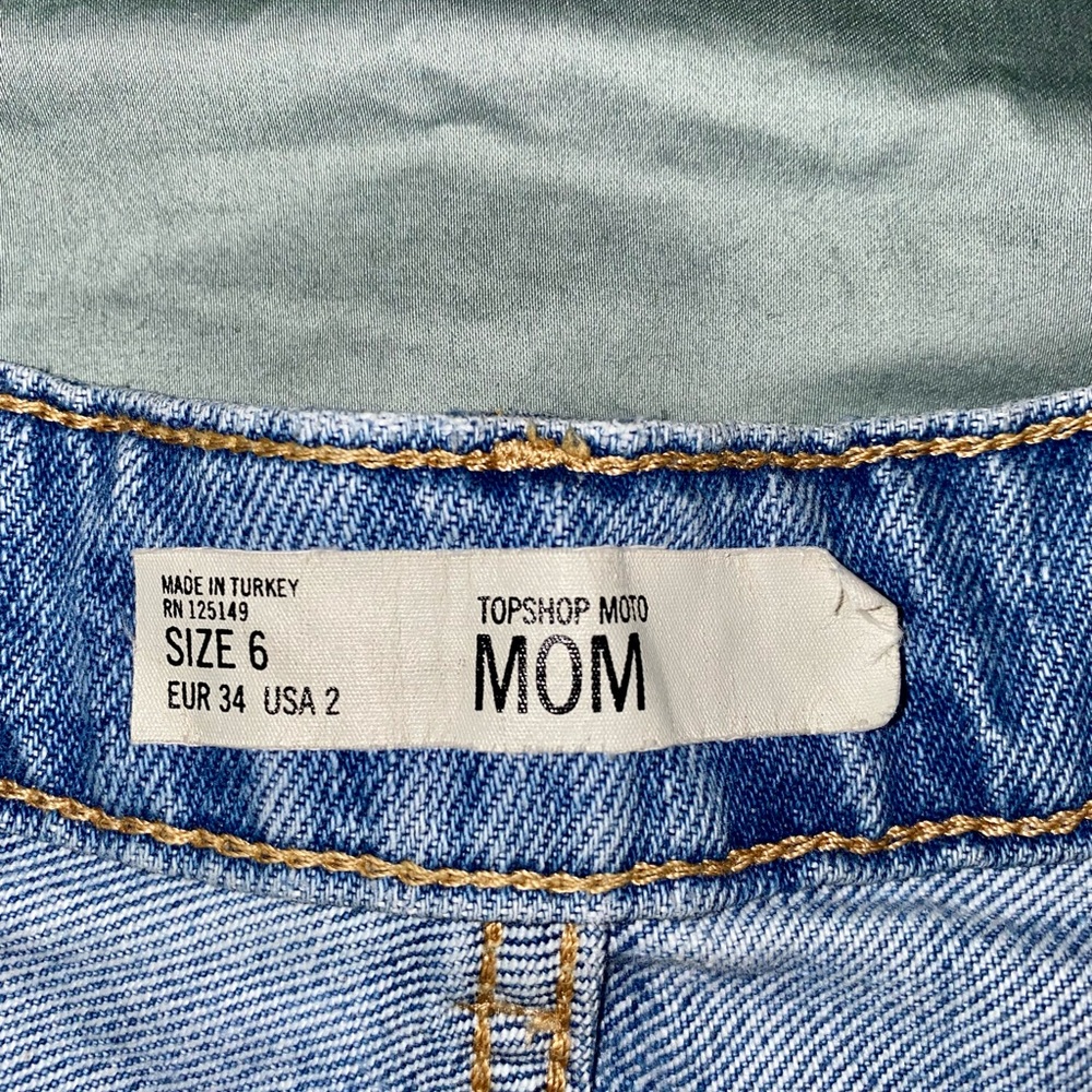 Topshop denim mom shorts💕 Size 6